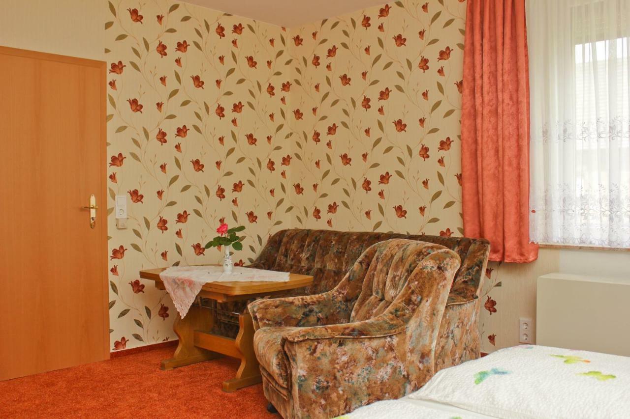 Zum Dorfschullehrer Apartment Luebbenau Luaran gambar